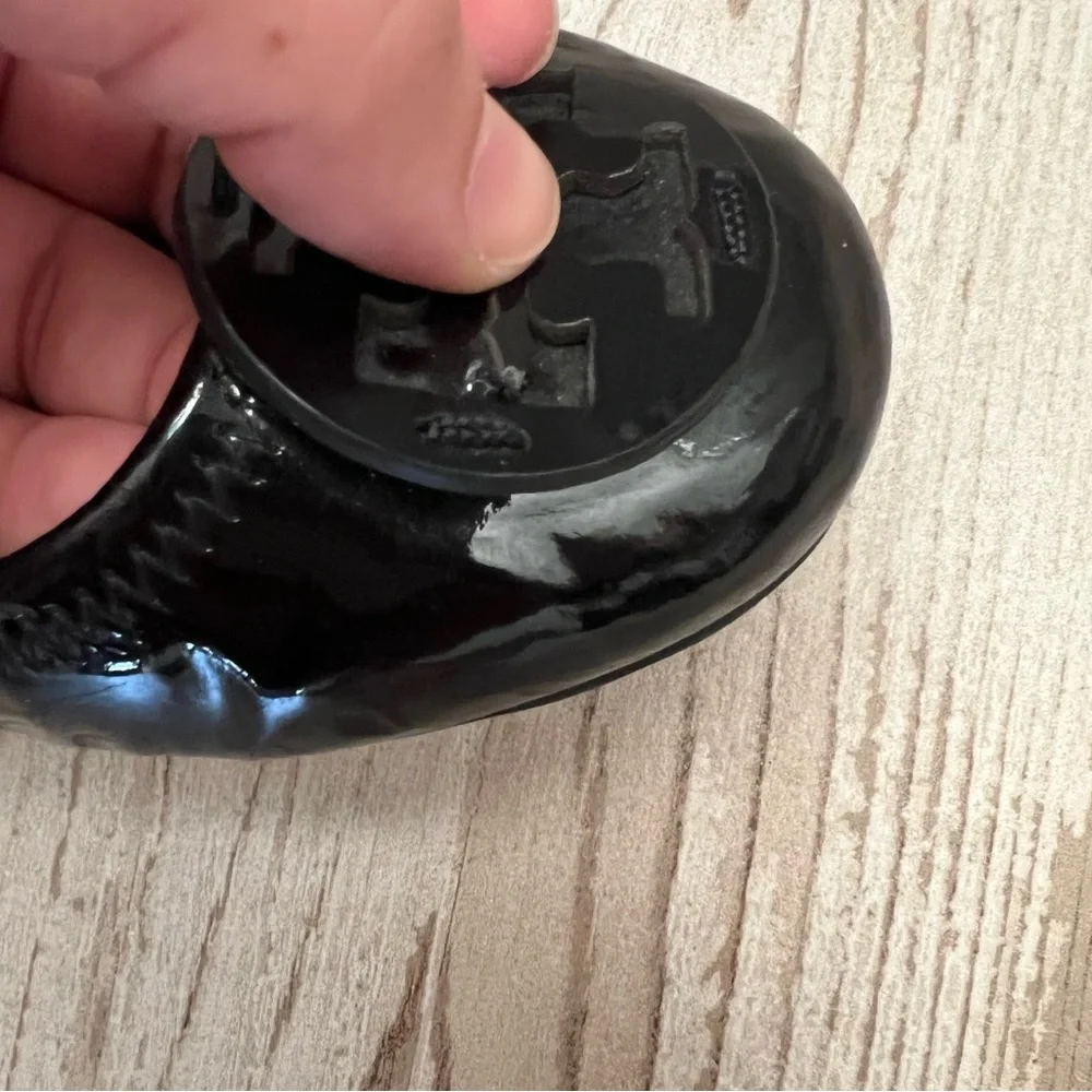 Tory Burch Black Patent Leather Reva Scrunch Ballet Flats Size 7.5